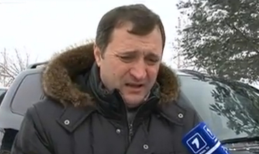 Филат побывал на заснеженных трассах. На джипе и с охраной