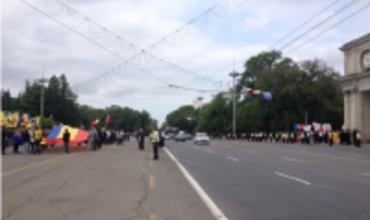 В Кишиневе прошел патриотический митинг "За Великую Молдову!"