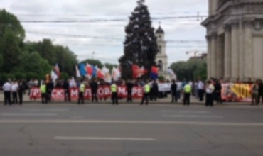В Кишиневе прошел патриотический митинг "За Великую Молдову!"