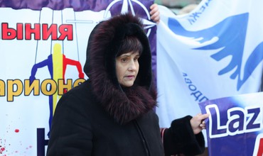 (Видео) "Русская молодежь" требует отозвать Мариуса Лазуркэ